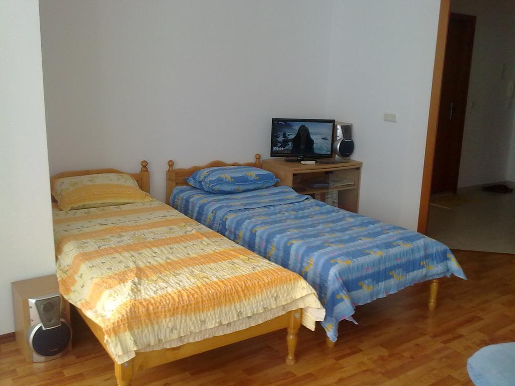Elias Apartment Zlatni pjasătsi Eksteriør bilde